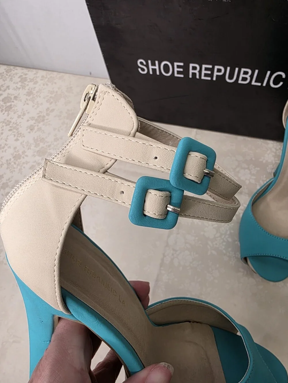 Shoe Republic LA Reeves Turquoise Platform Sandals Heels Size 7.5